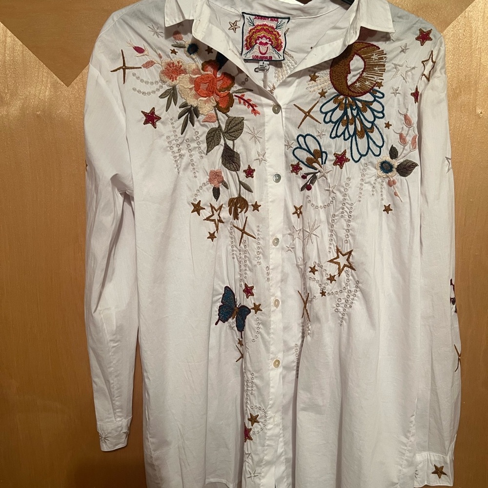 Johnny Was White Button Down with Colorful Embroidery - Picture 2 of 4